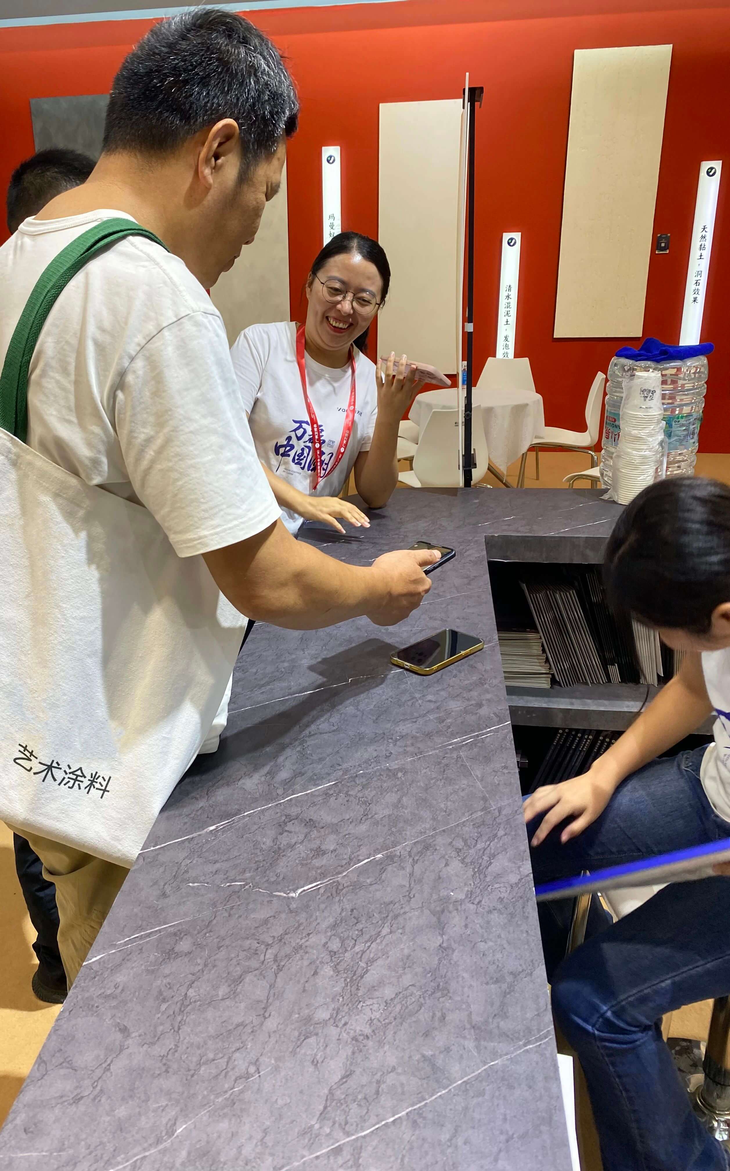最“省”新品呈現(xiàn)！萬磊涂料國潮館實(shí)力吸睛！