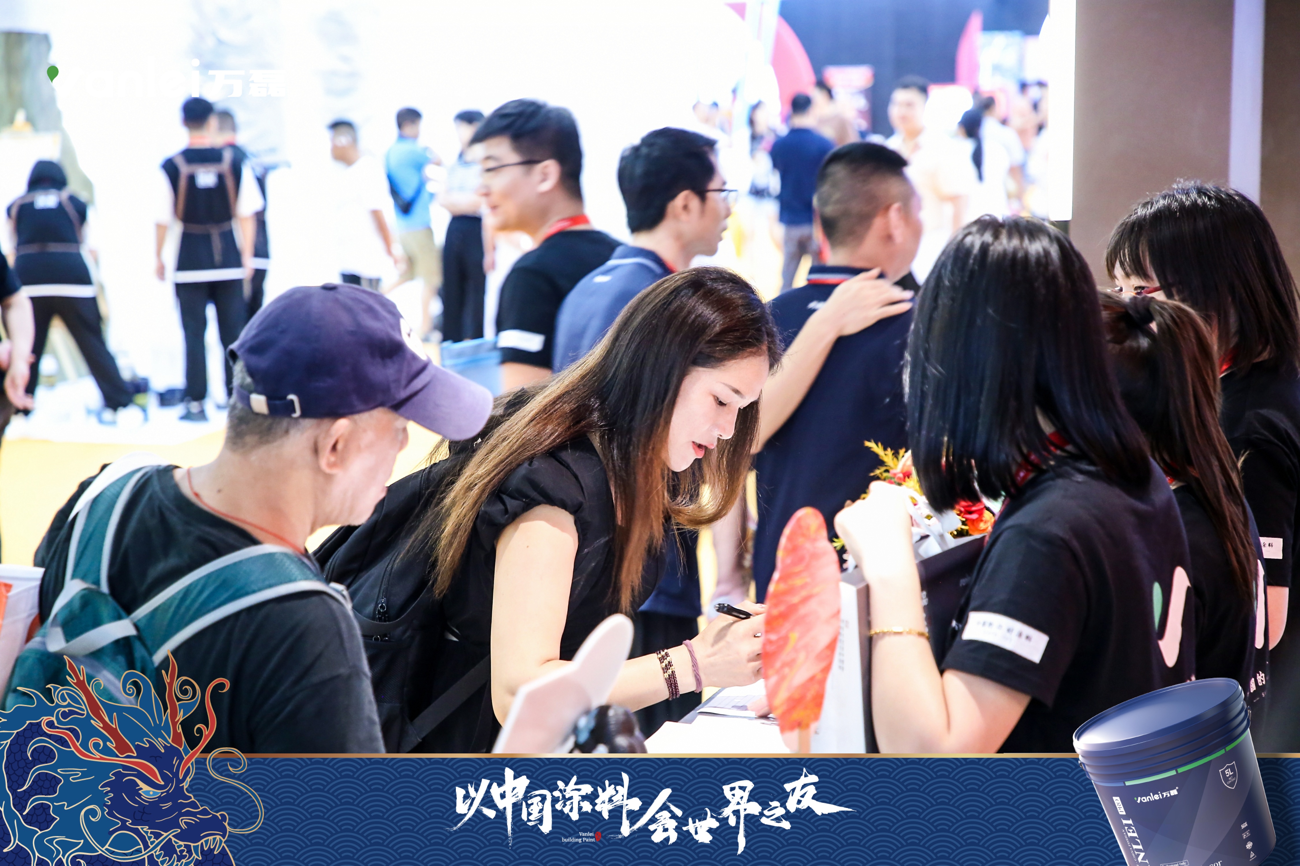 七年蟬聯(lián)展館人氣王！萬磊涂料，以中國涂料，會(huì)世界之友